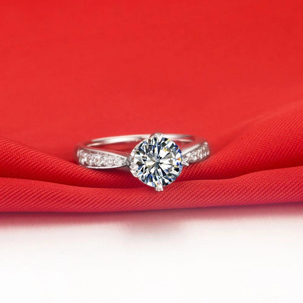 Anel Genuine em Ouro Branco com Pedras de Moissanite