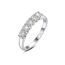Anel Solitaire em Ouro 18k com Moissanites