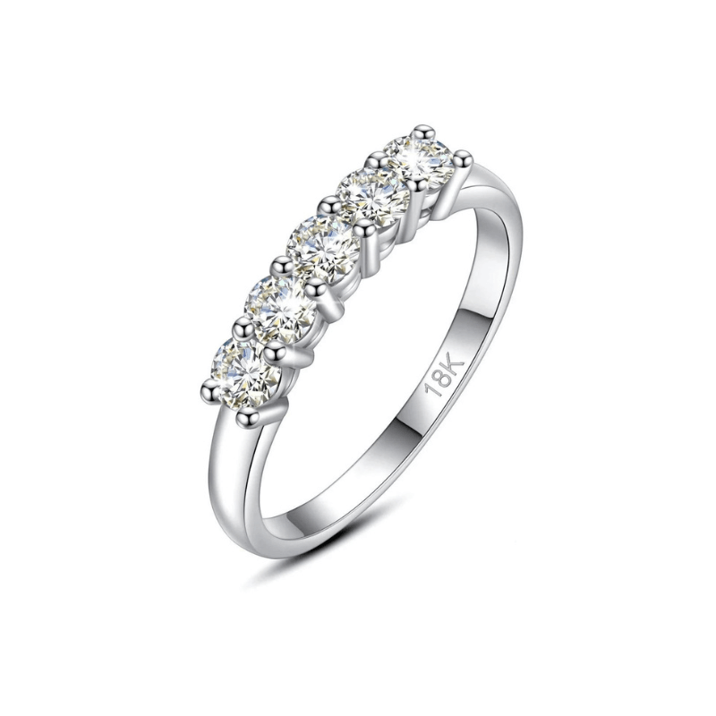 Anel Solitaire em Ouro 18k com Moissanites