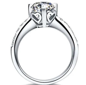 Anel Genuine em Ouro Branco com Pedras de Moissanite