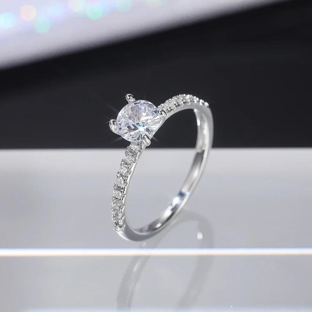 Anel Delicata com Zircônias