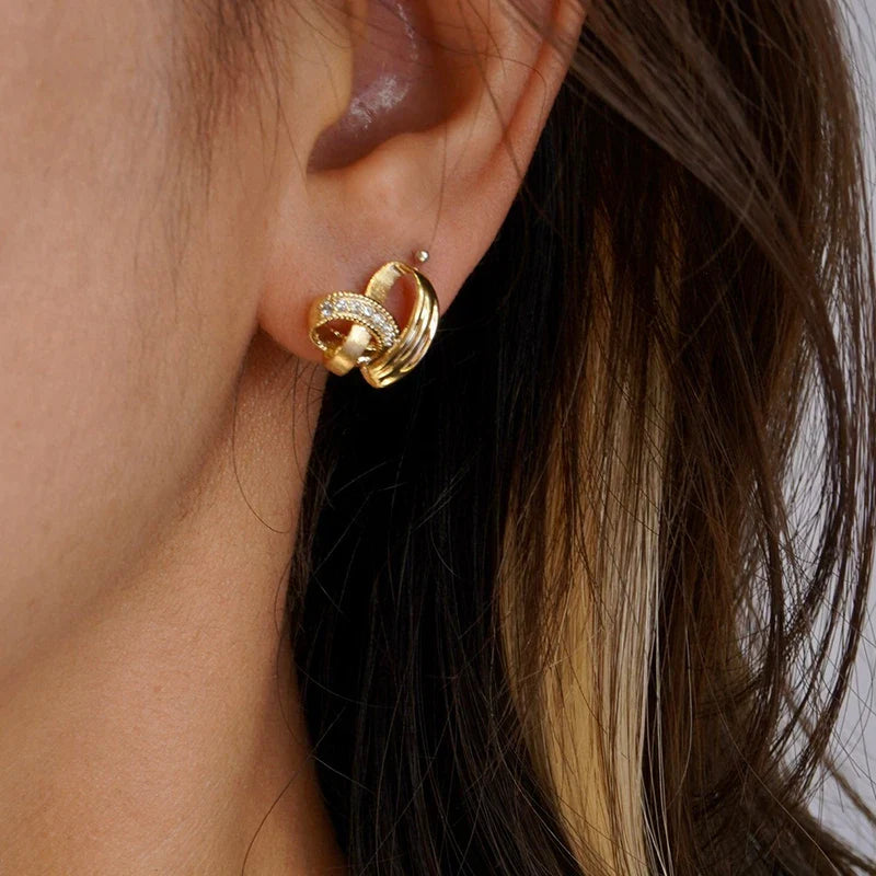 Brinco Aurea em Ouro 18k Com Diamantes
