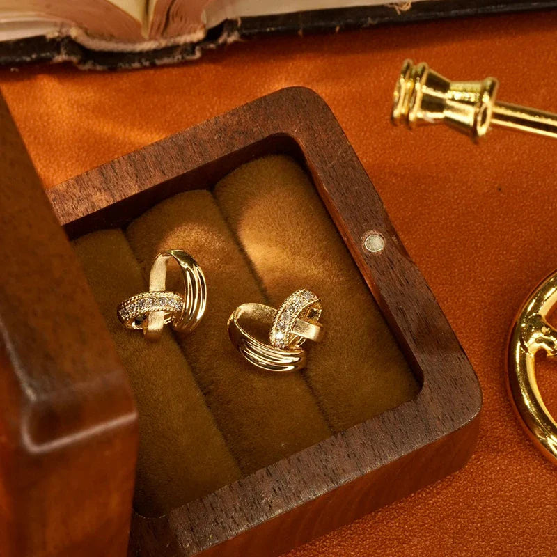 Brinco Aurea em Ouro 18k Com Diamantes