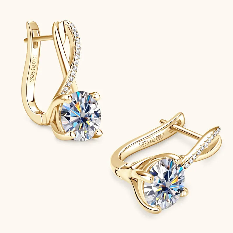 Brinco Marina em Prata Banhado a Ouro 18k com Moissanite